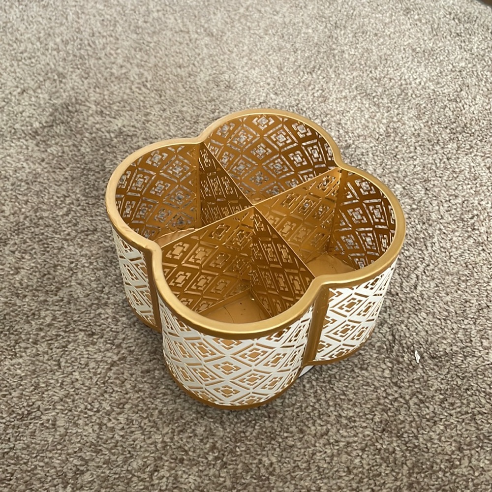 Brushing holder - Picture 2 of 3